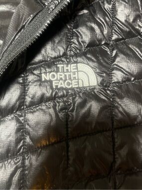 The North Face Black Women's Lightweight Jacket